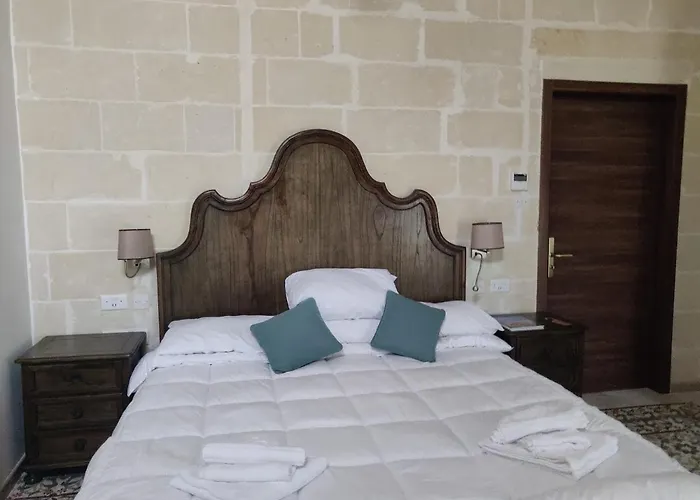 Central 214 Boutique Hotel