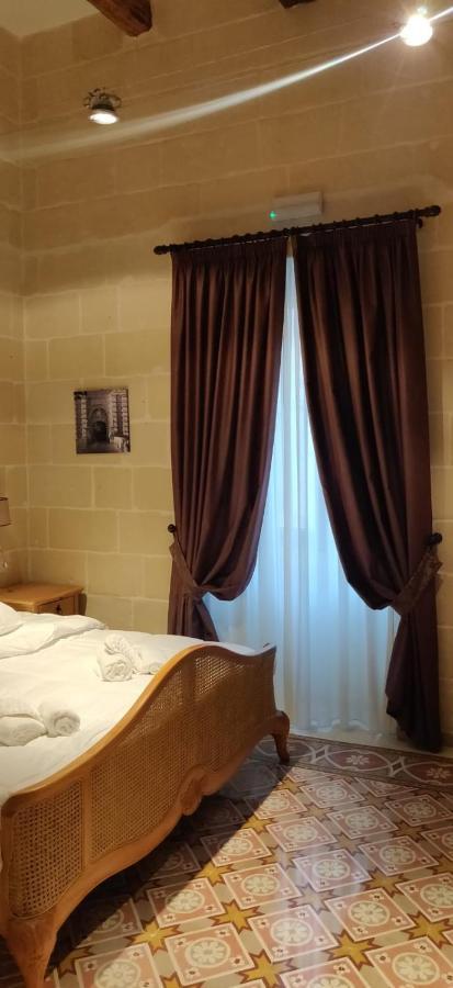 214 Boutique Bed & Breakfast *